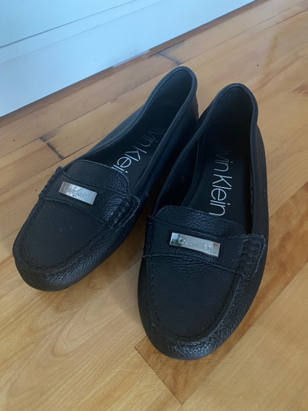 Calvin Klein Black Leather Loafers Shoes for Women Size 9